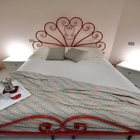 Hintown Quattro Colonne Daire *